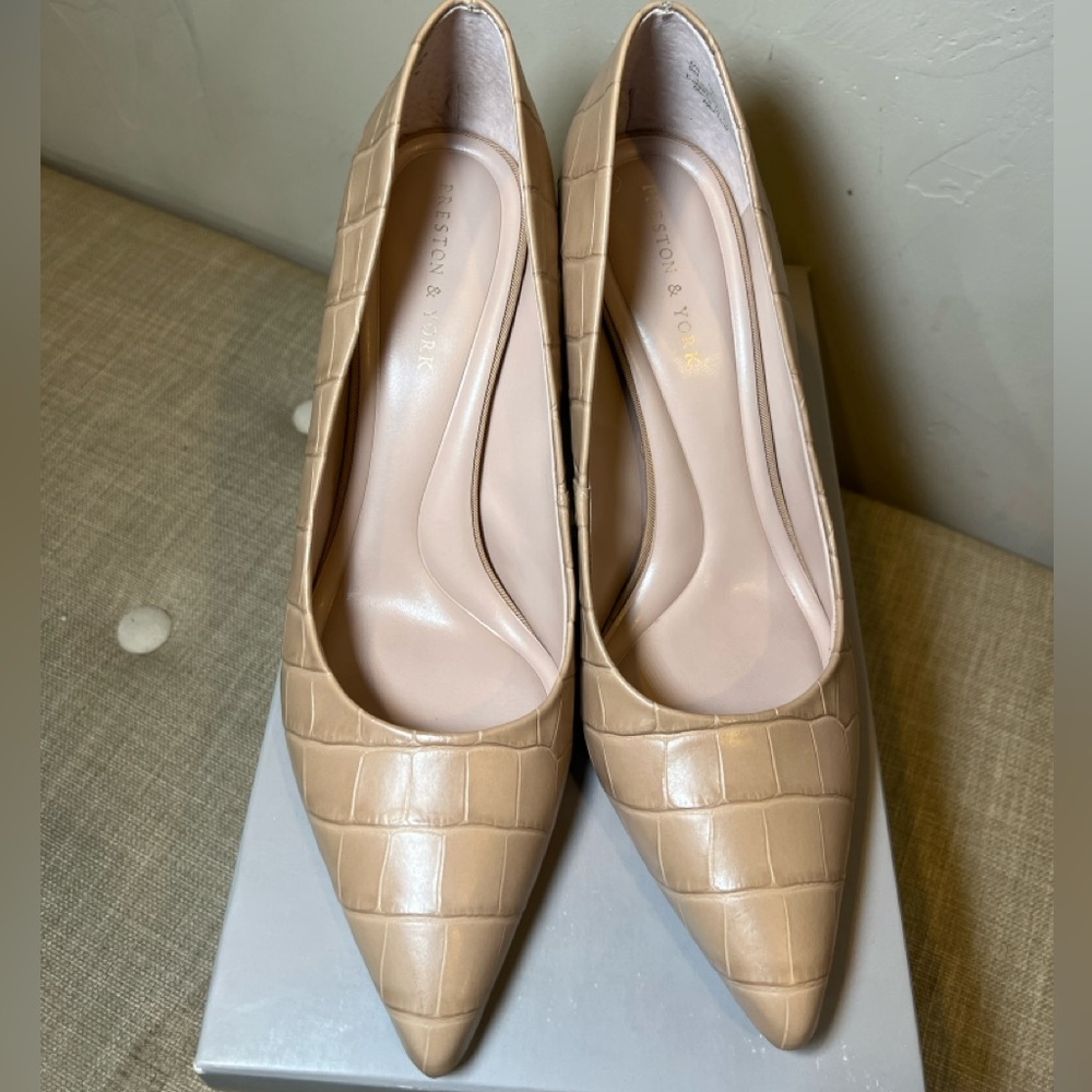 Preston & York Tan Croc-Embossed Heels